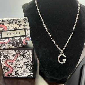 Gucci sterling silver necklace, Authentic!